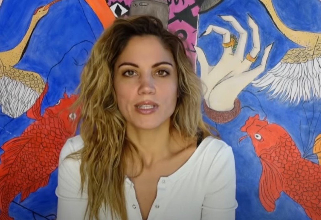 Μαίρη Συνατσάκη για τσακωμό Καλύβα – Πετρογιάννη: “Μην ξεχάσετε να κάνετε ένα αφιέρωμα για την γιορτή της μητέρας μεθαύριο”