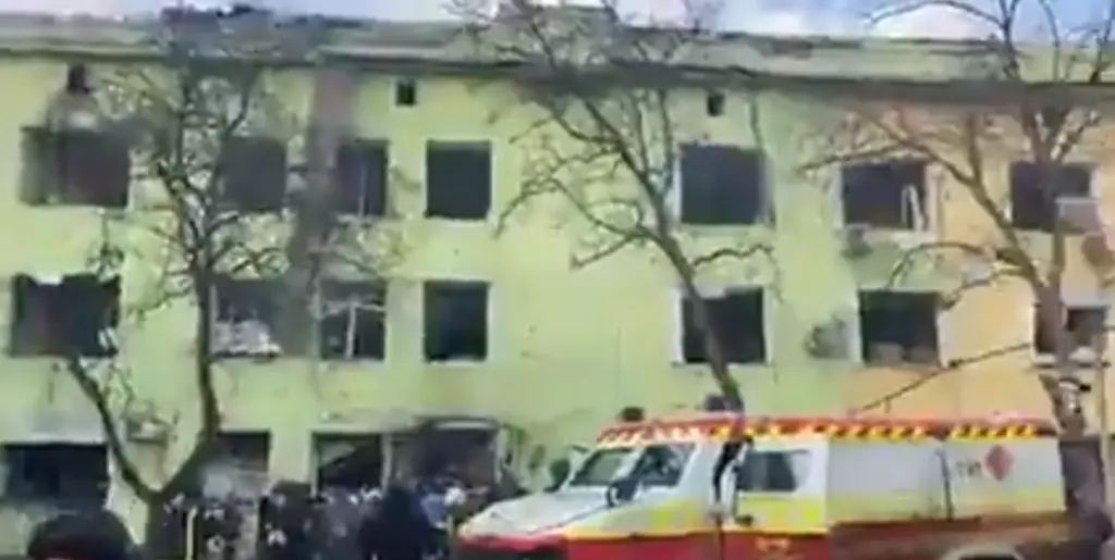 Όμηροι των Ρώσων ασθενείς και γιατροί σε νοσοκομείο της Μαριούπολης – Κρατούν αιχμαλώτους 400 άμαχους