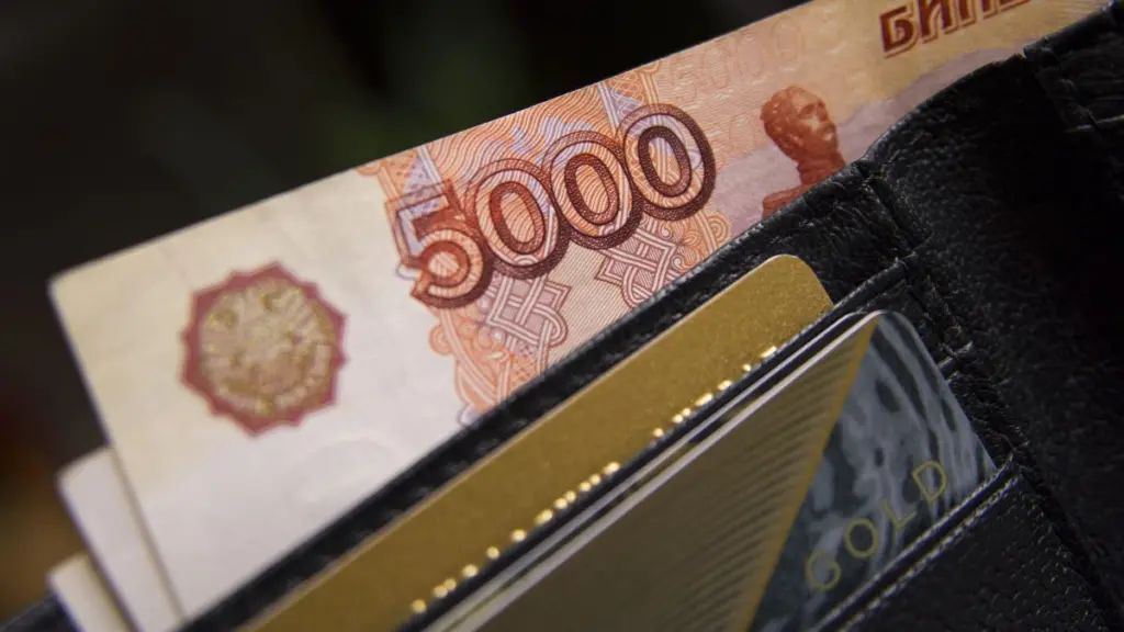 Capital controls ανακοίνωσε ο Ρώσος πρωθυπουργός – Το “ανάχωμα” της Μόσχας στις κυρώσεις της Δύσης
