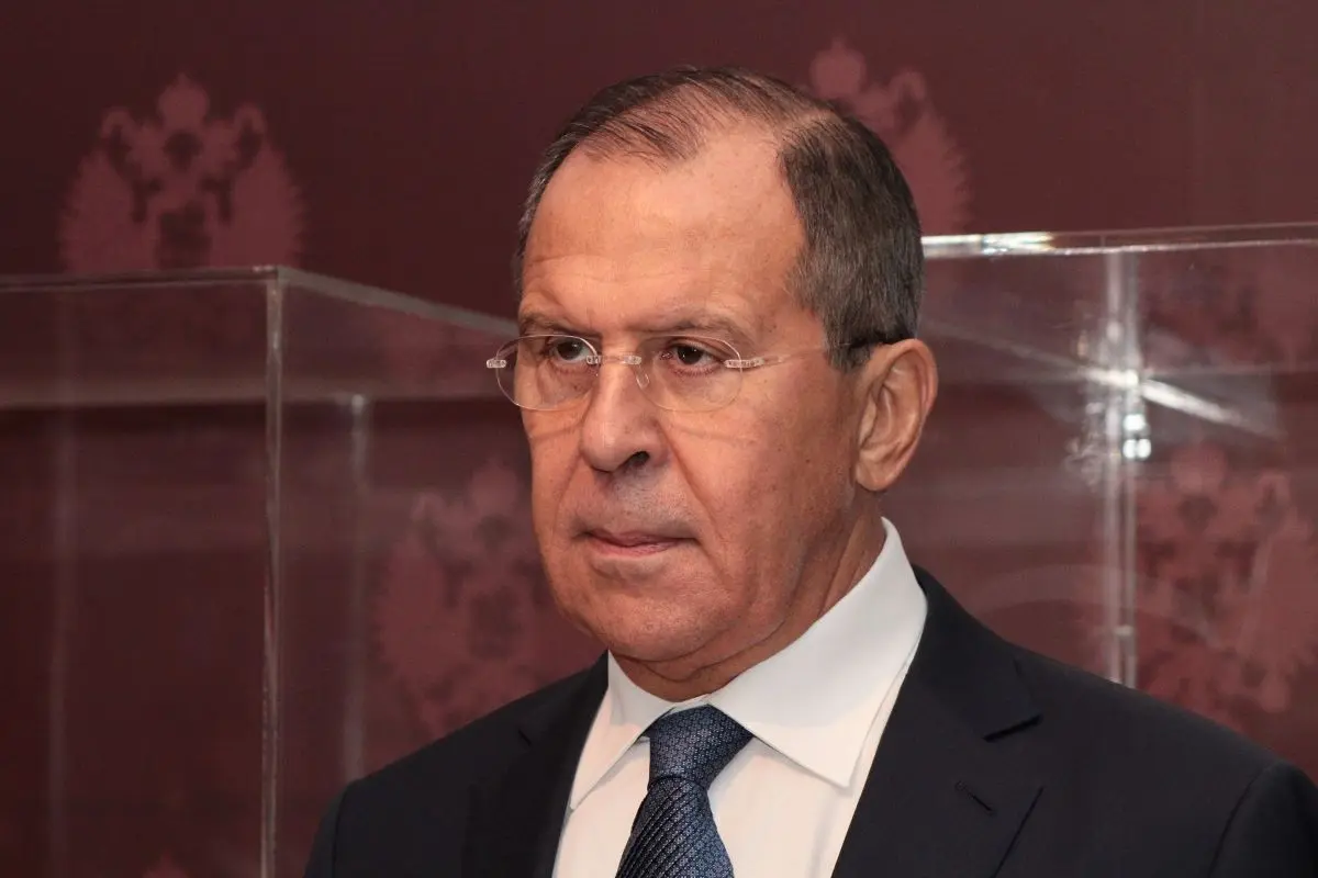 “Κεραυνοί” Λαβρόφ κατά των ΗΠΑ – “Θέλουν να μετατρέψουν τον κόσμο σε ένα αμερικάνικο σαλούν” (vid)