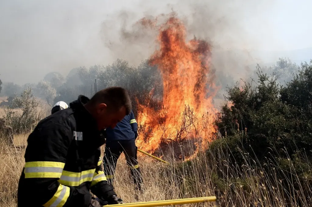 Φωτιά ΤΩΡΑ στην Κίσαμο Χανίων – Ισχυροί άνεμοι πνέουν στην περιοχή
