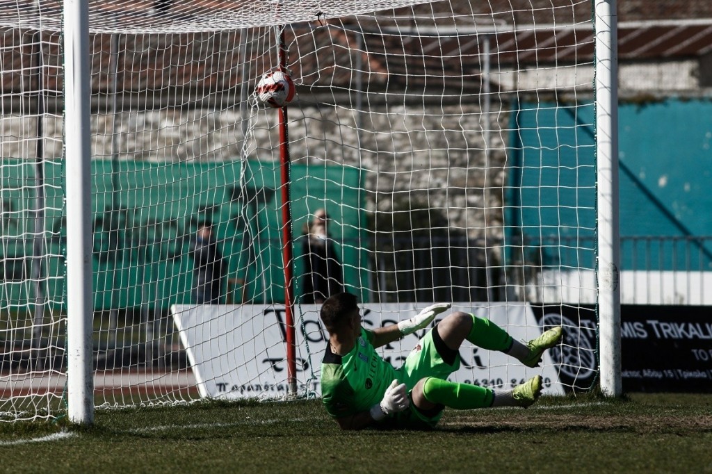 Απίθανα πράγματα στην Super League 2 – Δεν είχαν χρήματα ούτε για τα… φώτα και άλλαξαν ώρα τον αγώνα