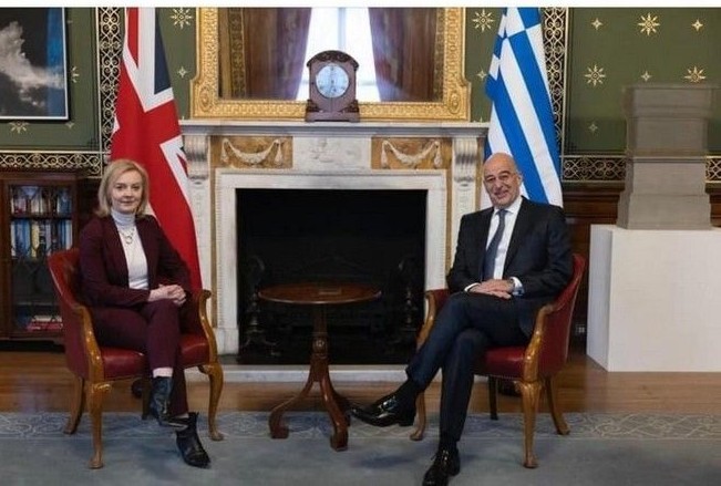 Νίκος Δένδιας, όπως λέμε… Νίκος Βέρτης – Η γκάφα της βρετανίδας ΥΠΕΞ που έκανε χαμό