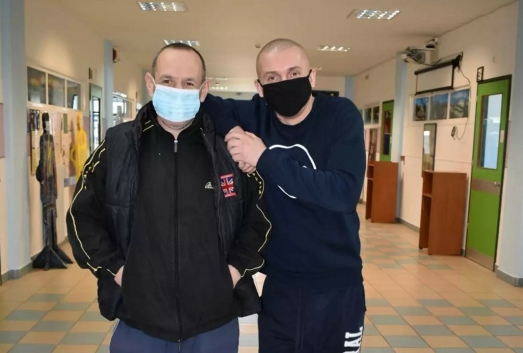 Ουκρανο-ρωσική φιλία “γεννήθηκε” στις φυλακές της Λάρισας – “Δεν έχουμε να χωρίσουμε τίποτα”