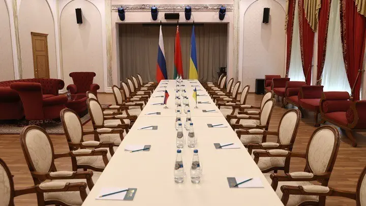 “Έτοιμο” για περισσότερες συνομιλίες δηλώνει το Κρεμλίνο – “Ουσιαστική ατζέντα” ζητά το Κίεβο