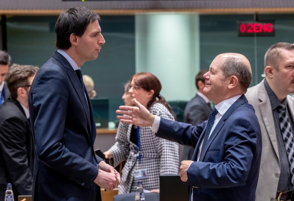 Παύση της λειτουργίας τριών πυρηνικών αντιδραστήρων στη Γερμανία, προτείνουν τα υπουργεία Οικονομίας και Περιβάλλοντος