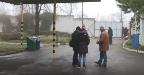 Ξεκίνησαν οι Έλληνες από τη Μαριούπολη με προορισμό τη Ρουμανία, ενώ μαίνονται μάχες με ρωσικά στρατεύματα στην πόλη (vid)