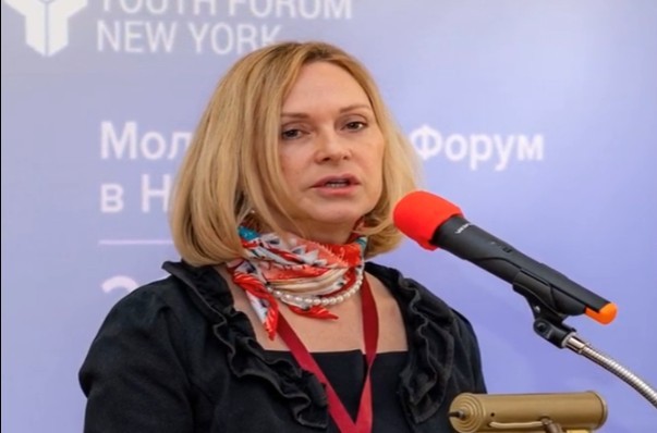 Η γυναίκα με τη “διπλή” ταυτότητα – Ποια είναι η Έλενα Μπράνσον που κατηγορείται ότι ήταν μυστική πράκτορας της Ρωσίας στις ΗΠΑ