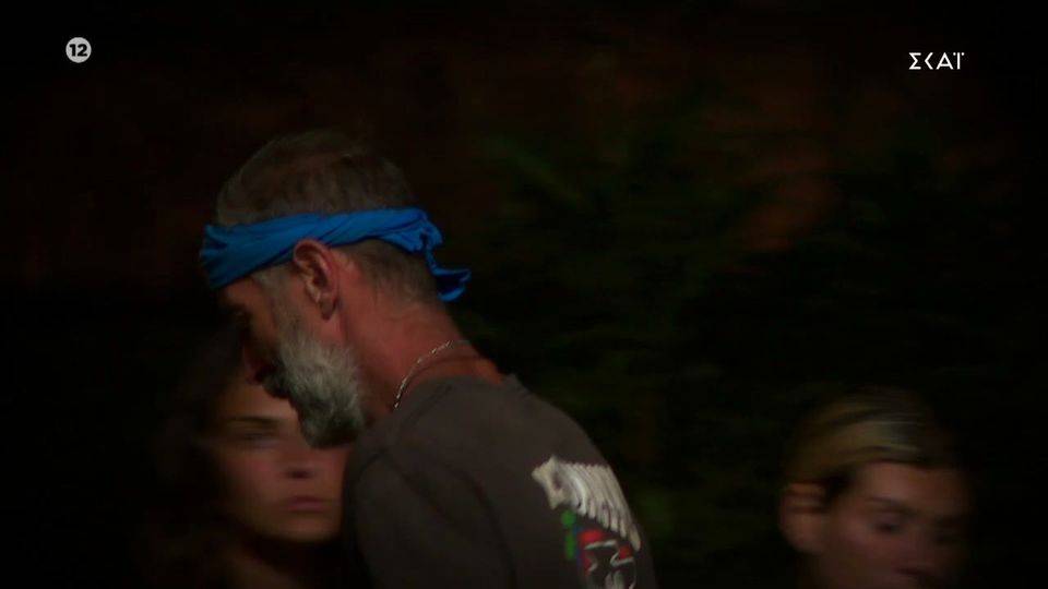 Survivor – Ράκος ο Τάκης Καραγκούνιας – Η στιγμή που μαθαίνει για τον θάνατο του πατέρα του (vid)