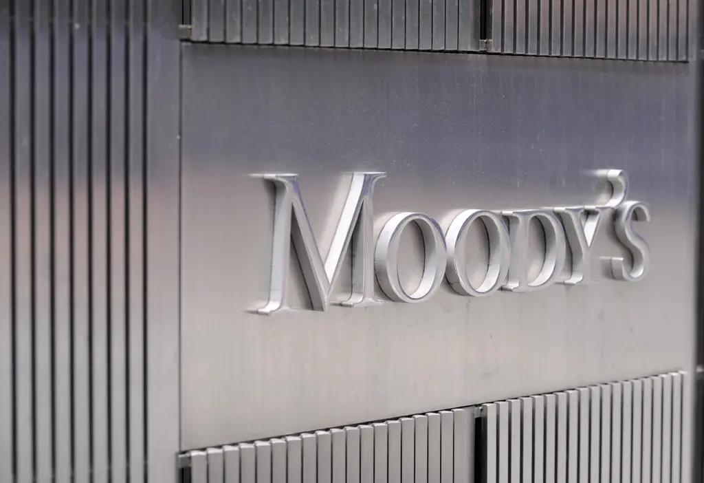 Moody’s: Διατήρησε το Baa3 με σταθερές προοπτικές για την ελληνική οικονομία