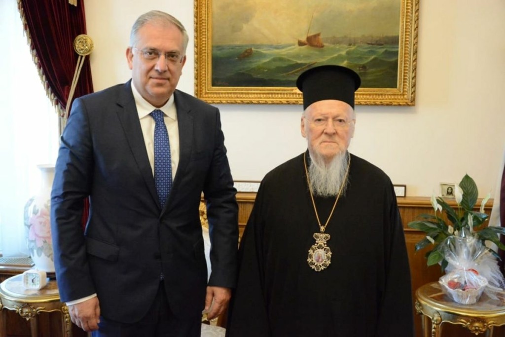 Τάκης Θεοδωρικάκος : “Το Οικουμενικό Πατριαρχείο είναι ο  φωτεινός φάρος όλων των ορθοδόξων χριστιανών”