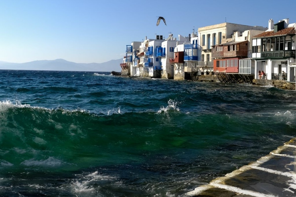 Μύκονος: Λουκέτο από την ΑΑΔΕ σε γνωστό strip club και εστιατόριο (pic)