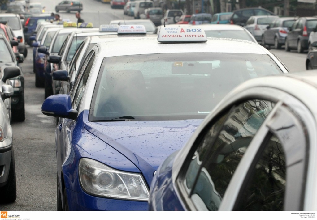 Το ντουλάπι στο ταξί στη Θεσσαλονικη έκρυβε το ένοχο μυστικό του οδηγού