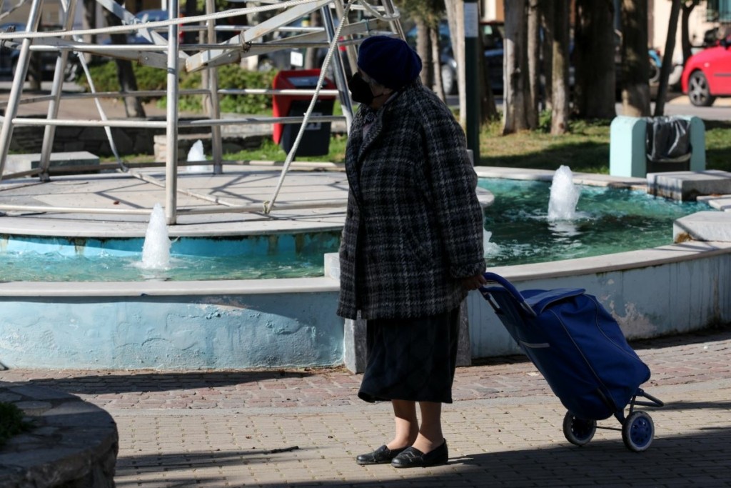 Τα έκτακτα μέτρα προστασίας κατά του κορονοϊού για τις ημέρες του Πάσχα – Πώς θα πάμε στις εκκλησίες