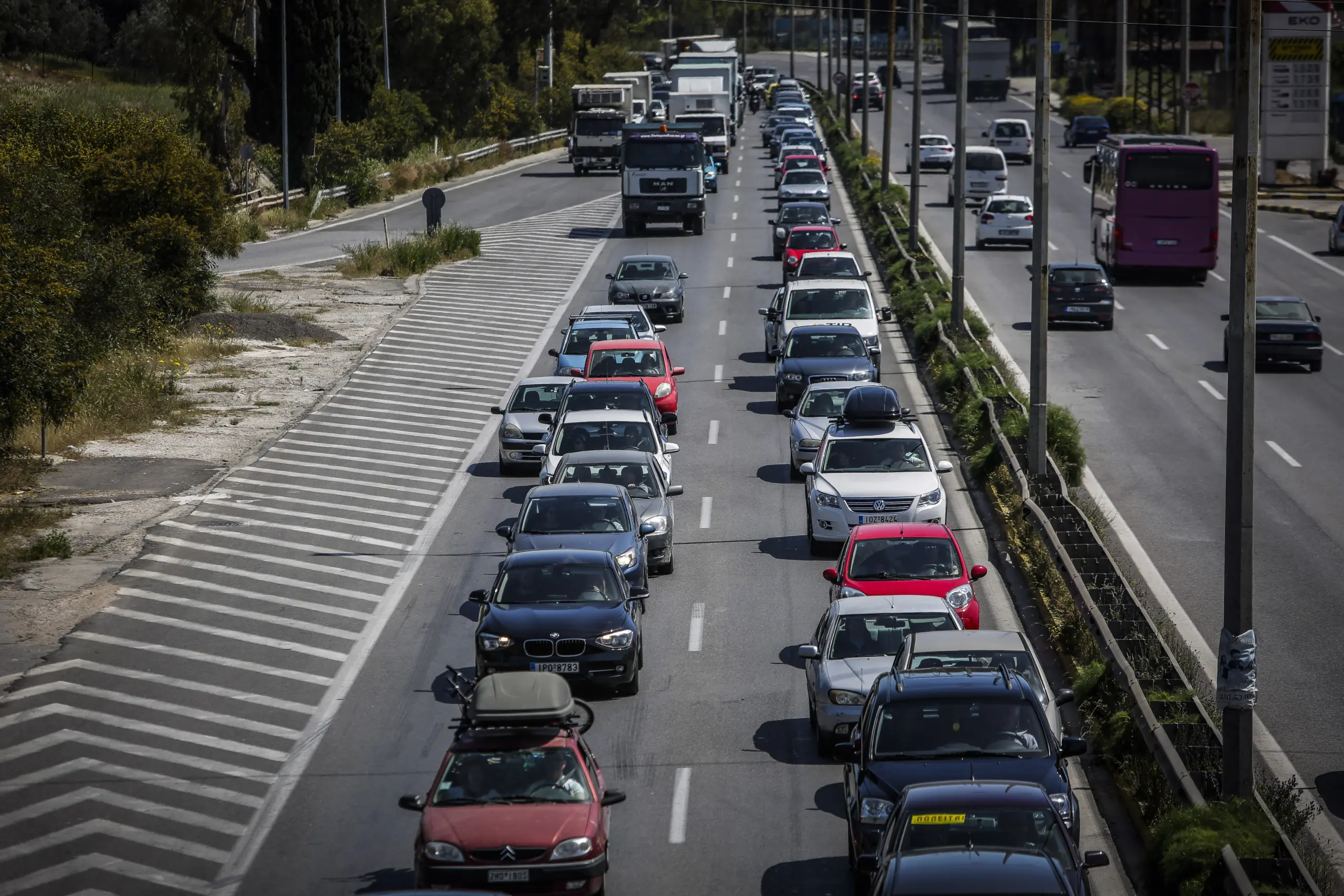 Πάσχα στο χωριό με τέλη κυκλοφορίας από 10 ευρώ για τους ιδιοκτήτες οχημάτων σε ακινησία
