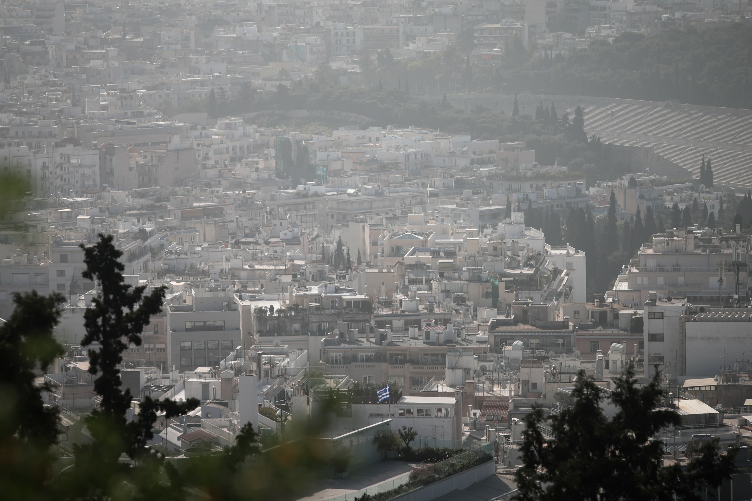 Επιμένει η αφρικανική σκόνη, ποιες περιοχές θα “πνίξει” – Νέα κακοκαιρία από Κυριακή