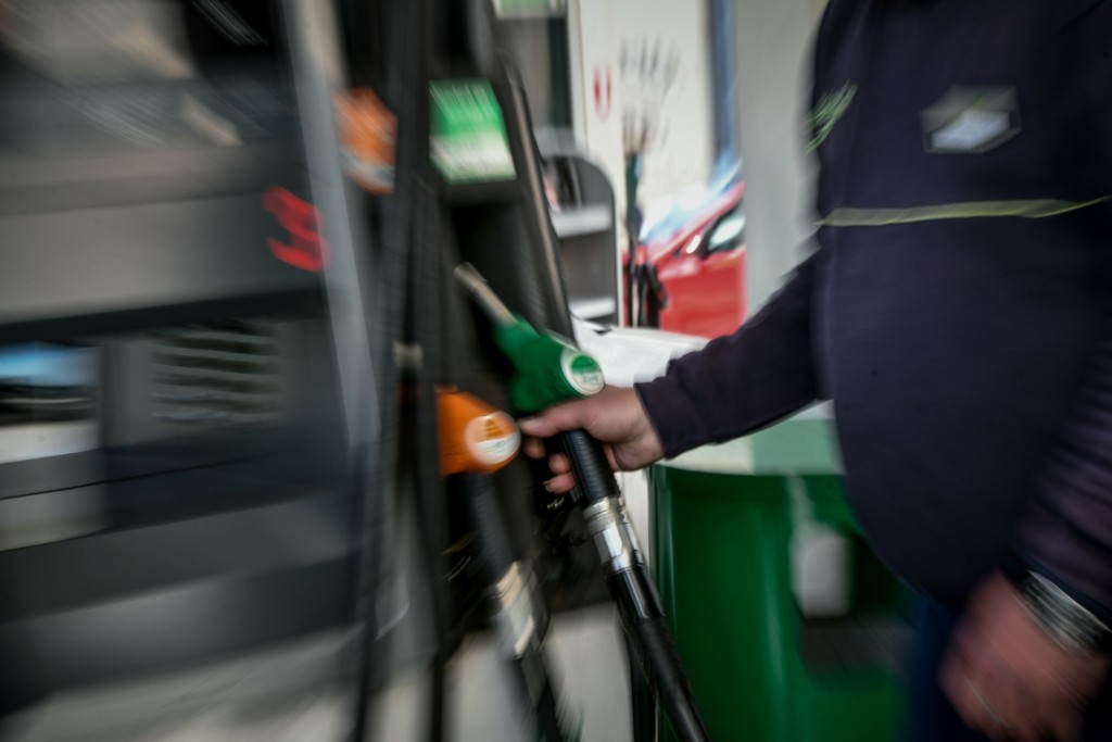 Ανοίγει την Τρίτη η πλατφόρμα για το επίδομα βενζίνης – Τα βήματα της αίτησης με βάση το ΑΦΜ
