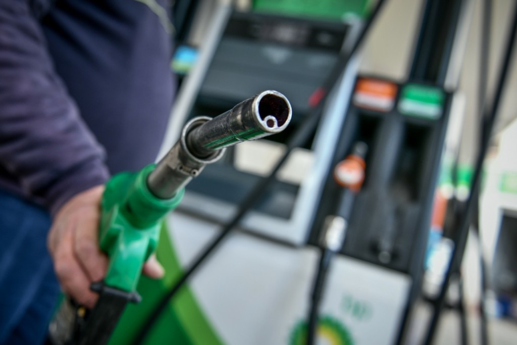 “Έπεσε” το τηλεφωνικό κέντρο για το Fuel Pass – Ποια ΑΦΜ υποβάλλουν σήμερα αιτήσεις