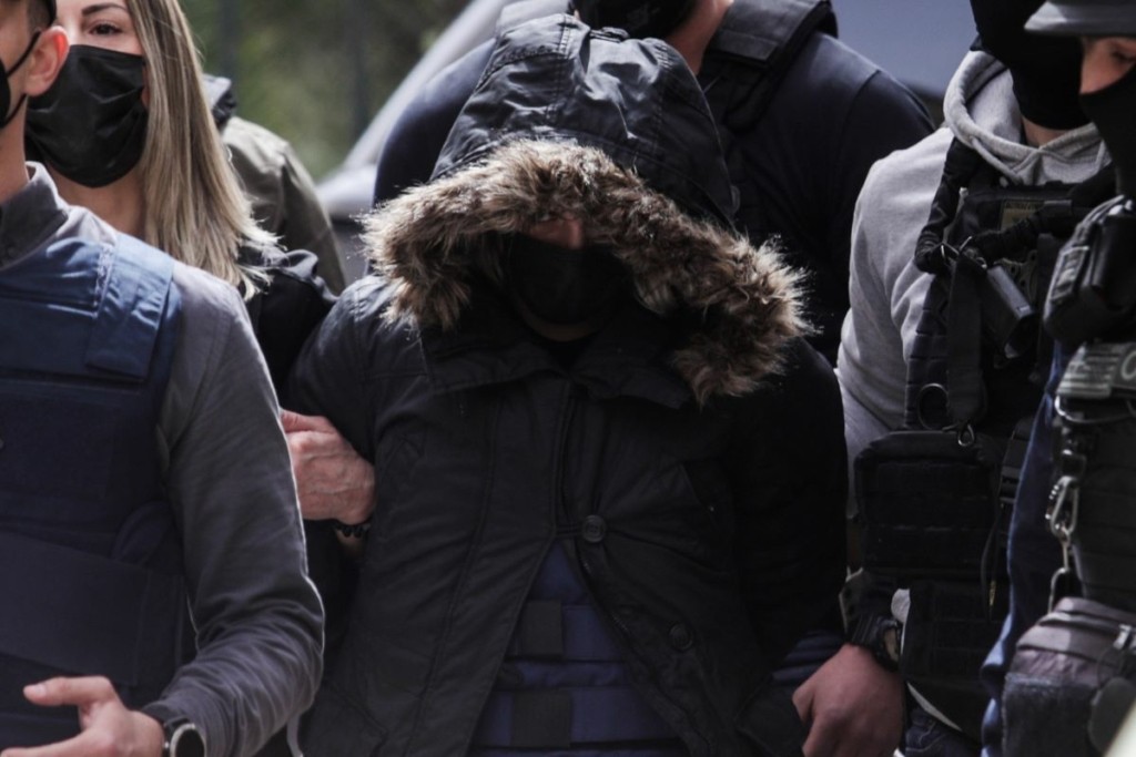 Η κρίσιμη ημέρα για τη Ρούλα – Θα βρεθούν μπροστά της οι αστυνομικοί μέσα στη φυλακή για τους θανάτους Μαλένας και Ίριδας