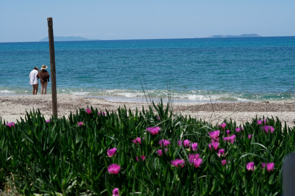 Ζέστη με συννεφιά έχει το σκηνικό του καιρού το Σάββατο