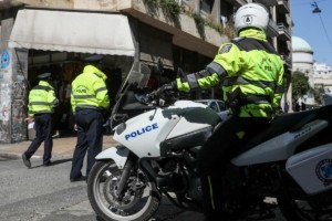 Ασπρόπυργος: 15 συλλήψεις σε ειδική αστυνομική επιχείρηση σε οικισμούς