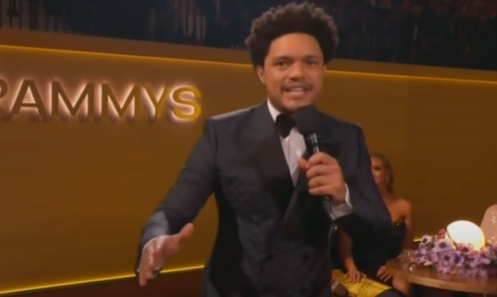 Αυτοί είναι οι νικητές των Grammys για το 2022! Η πλήρης λίστα (vids & pics)