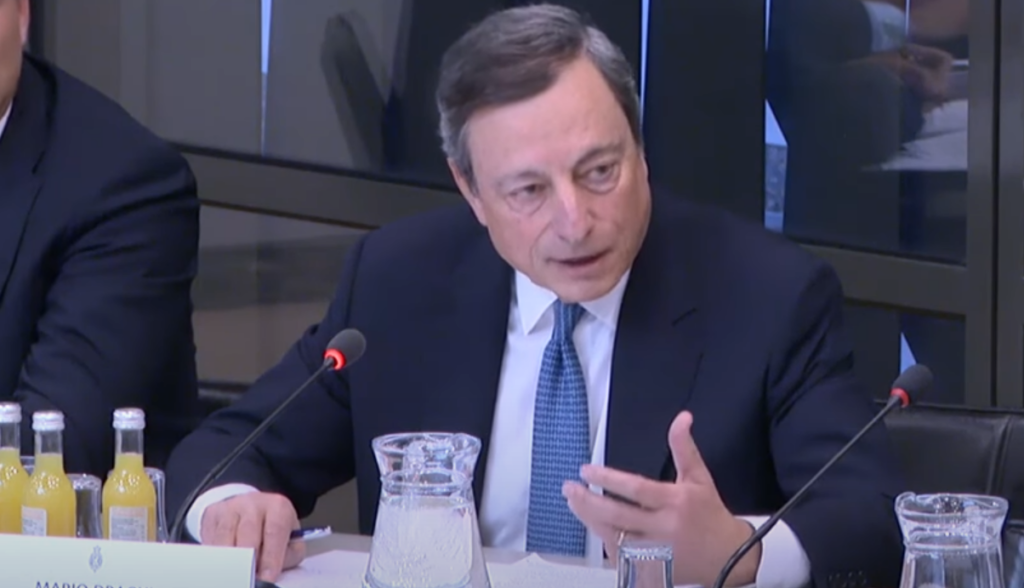 Κρίσιμες ώρες για την παραμονή του Ντράγκι στην πρωθυπουργία – “Αυτό ζητούν οι Ιταλοί”