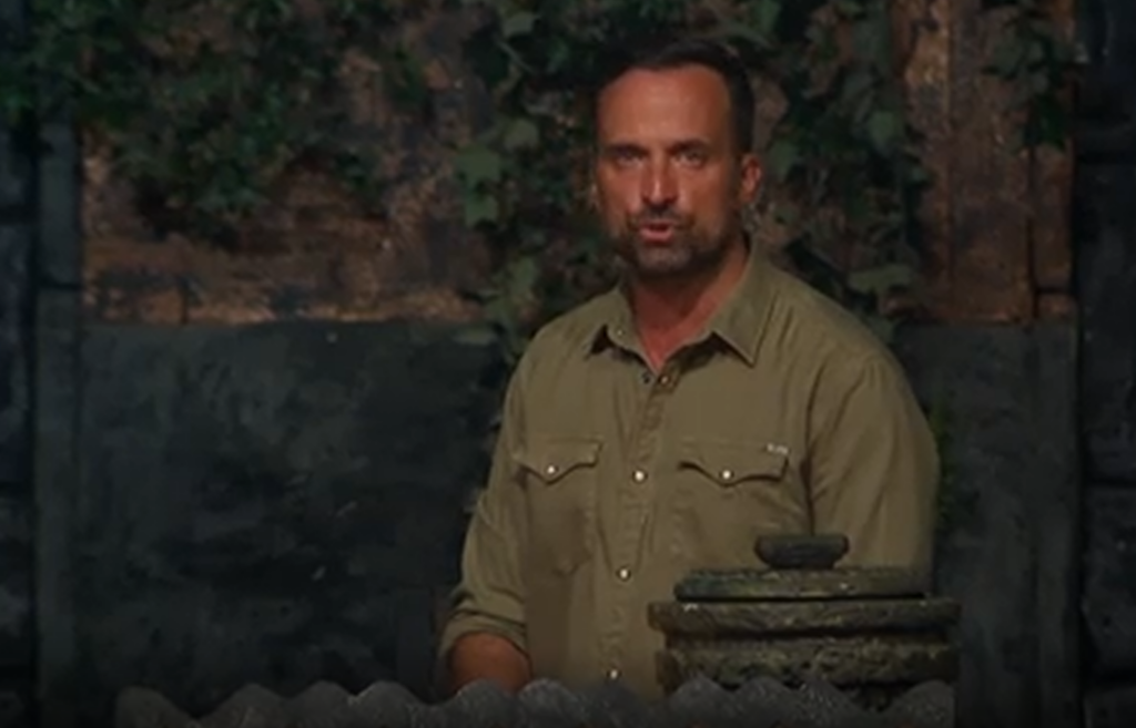 Στα ύψη η αγωνία στο Survivor – Οι τέσσερις υποψήφιοι προς αποχώρηση (vids)
