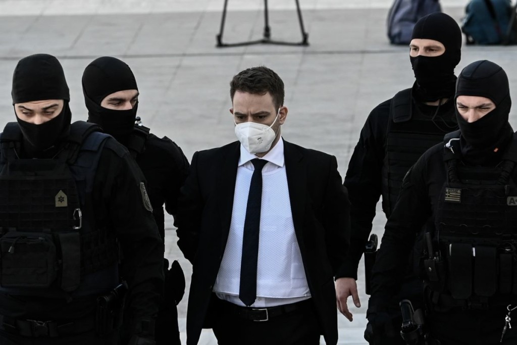 Απόπειρα δολοφονίας σε βάρος του Μπάμπη Αναγνωστόπουλου – Πως προσπάθησαν να τον σκοτώσουν
