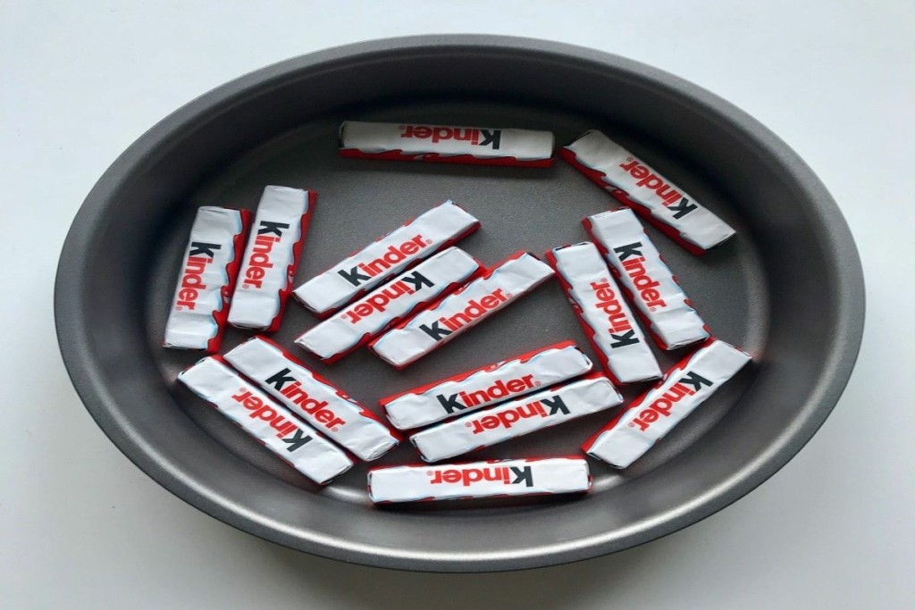 Σκούρα τα πράγματα για την Kinder – Εντολή να  σταματήσει η παραγωγή του εργοστασίου σοκολάτας στο Βέλγιο μετά τα περιστατικά σαλμονέλας