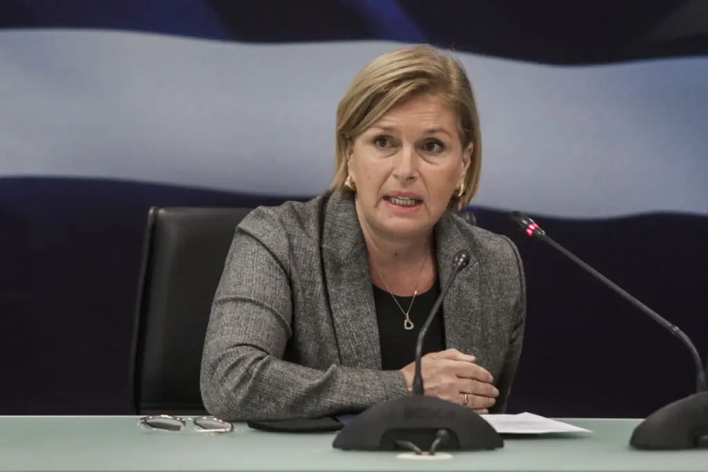 Τέταρτη δόση για όλους από Σεπτέμβριο εκτιμά η Μίνα Γκάγκα – Πώς θα κάνουμε Πάσχα