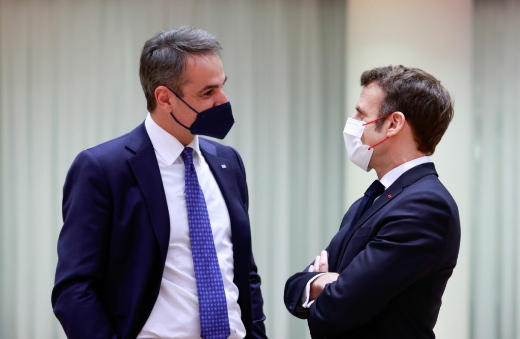 Τα “συγχαρητήρια” του Κυριάκου Μητσοτάκη στον Μακρόν για την επανεκλογή του