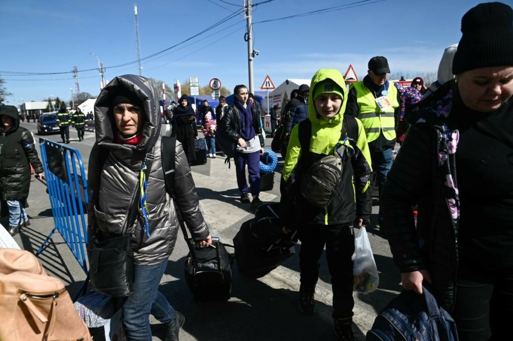 Ατελείωτο το δράμα με τους Ουκρανούς πρόσφυγες – Πάνω από 4,2 εκατομμύρια έχουν εγκαταλείψει τη χώρα