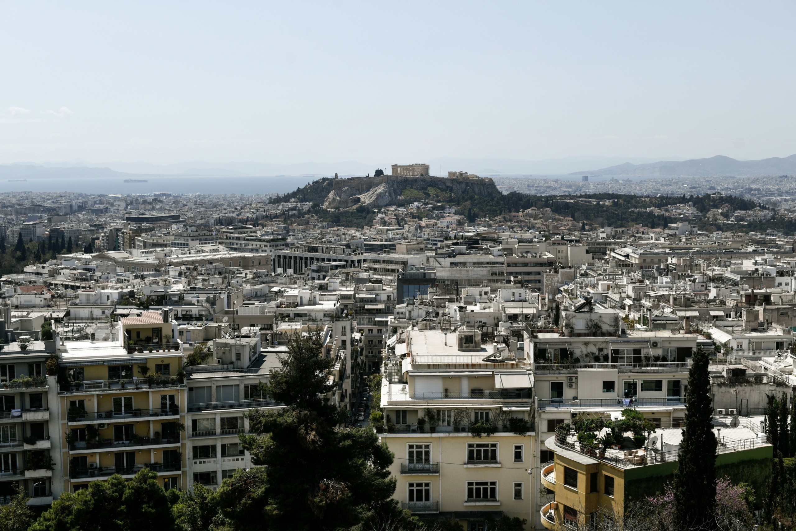 Αίθριος ο καιρός και την Δευτέρα – Που αναμένεται πτώση της θερμοκρασίας