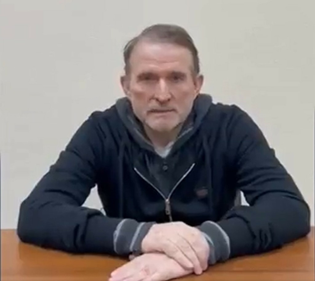 Φιλορώσος ολιγάρχης και στενός φίλος του Πούτιν ζητά να τον ανταλλάξουν με αιχμάλωτους από τη Μαριούπολη (vid)