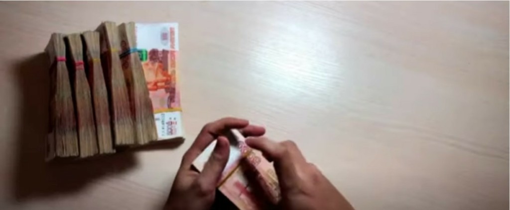 “Βόμβα” από τη κατοχική διοίκηση της Χερσώνας – Εισάγεται το ρούβλι ως επίσημο νόμισμα της περιοχής