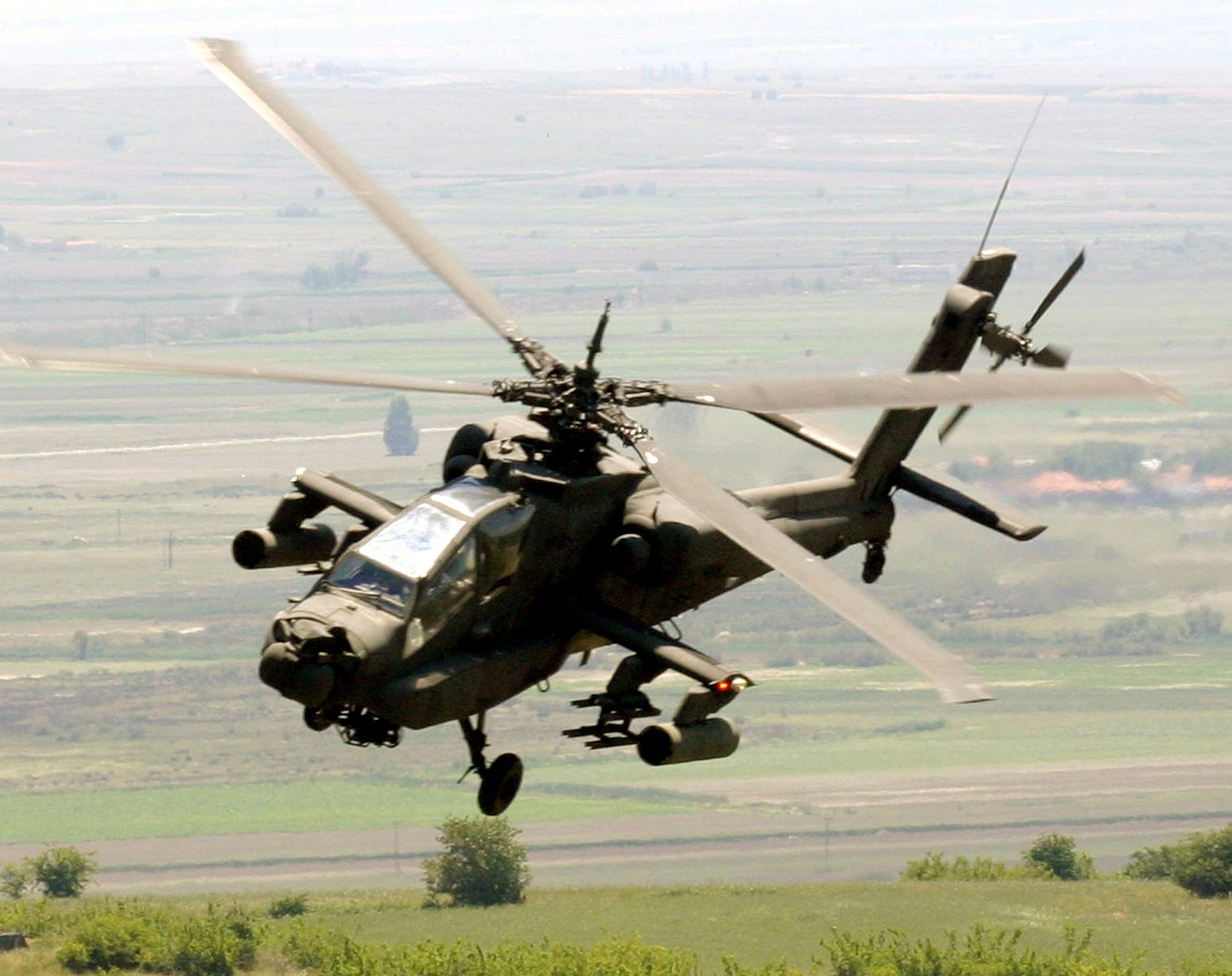 Τι πρόβλημα εμφάνισε το Apache που έκανε αναγκαστική προσγείωση στην Εύβοια (pic)