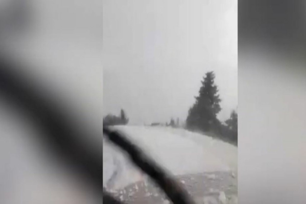 Ποιος Μάιος μήνας; Στη Λαμία έχουν χειμώνα! (vid)