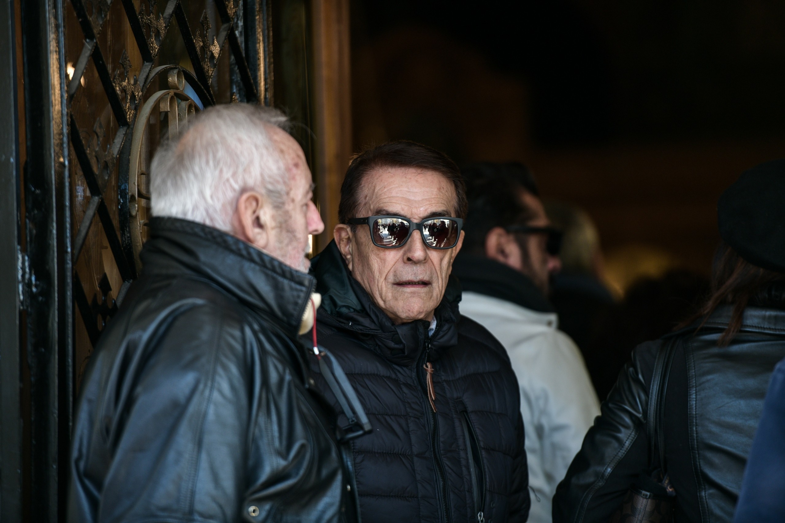 Δύσκολες ώρες για τον Δάκη – Νοσηλεύεται στο νοσοκομείο