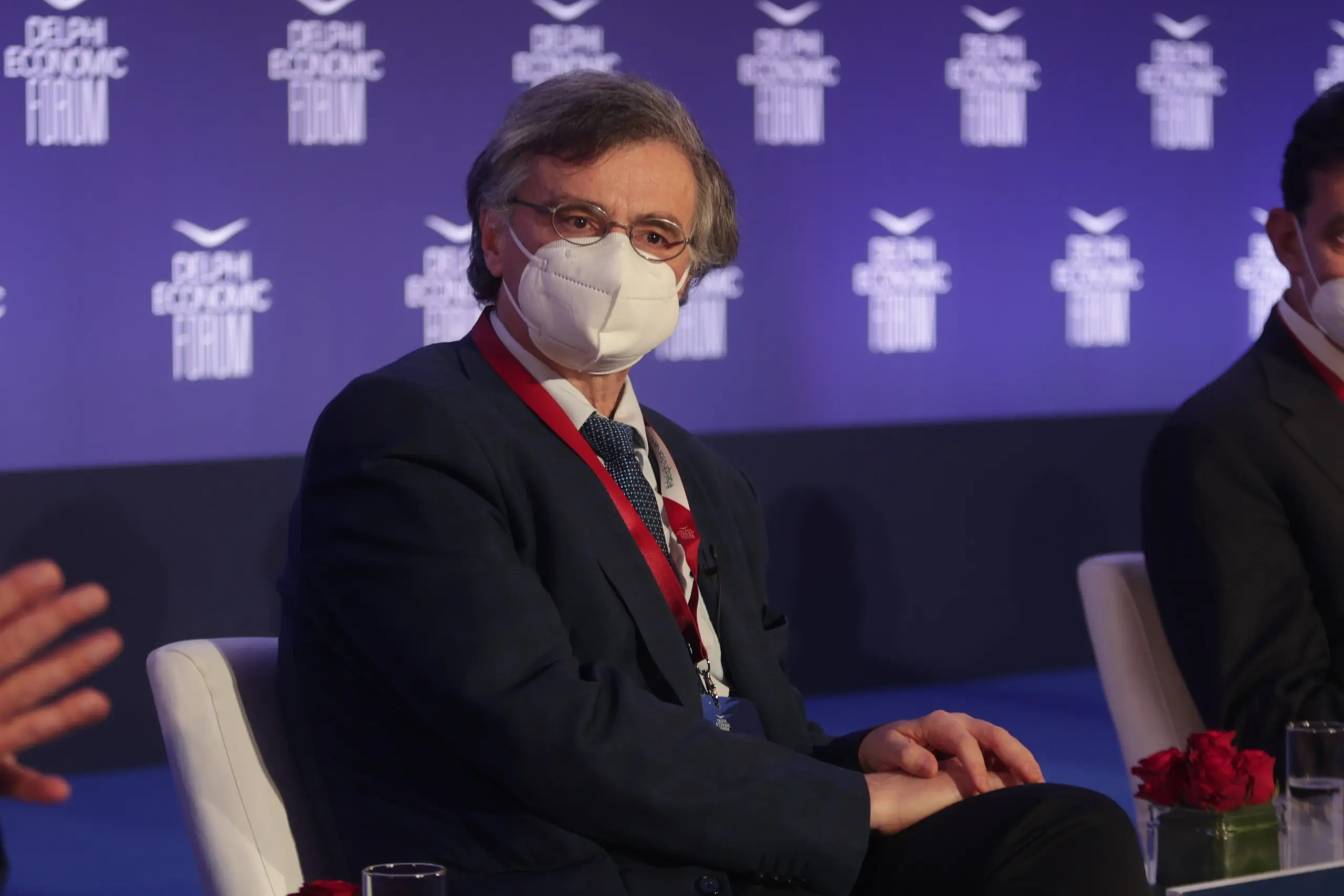 “Καμπανάκι” Τσιόδρα για κορονοϊό – “Δεν αποκλείονται νέες, πιο μεταδοτικές παραλλαγές”