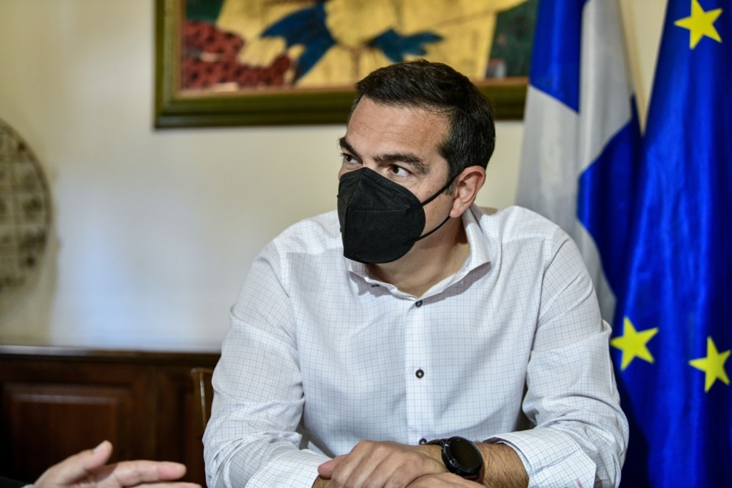Το… βαρύ “αντίο” του Αλέξη Τσίπρα στον Ηλία Νικολακόπουλο – “Του χρωστάμε πάρα πολλά”