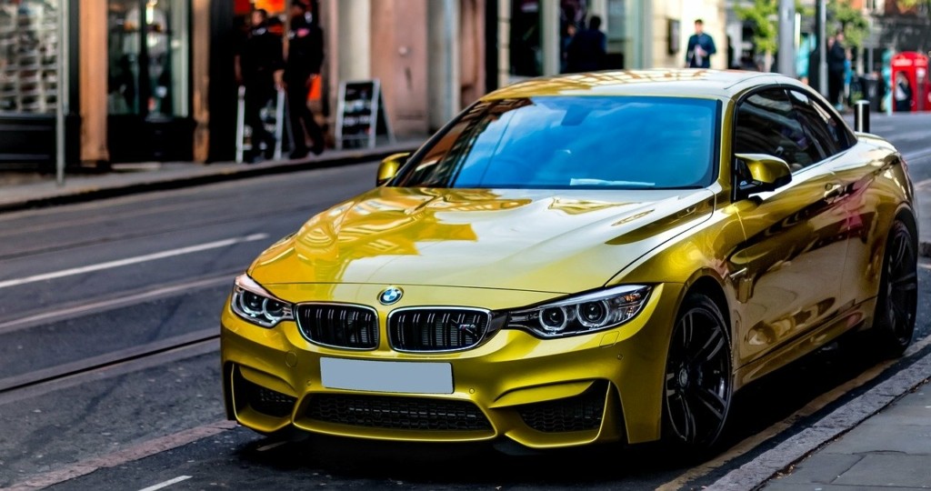 Η BMW χρησιμοποιεί βαφές από βιομάζα για να εξοικονομήσει πόρους και να μειώσει το αποτύπωμα στο περιβάλλον