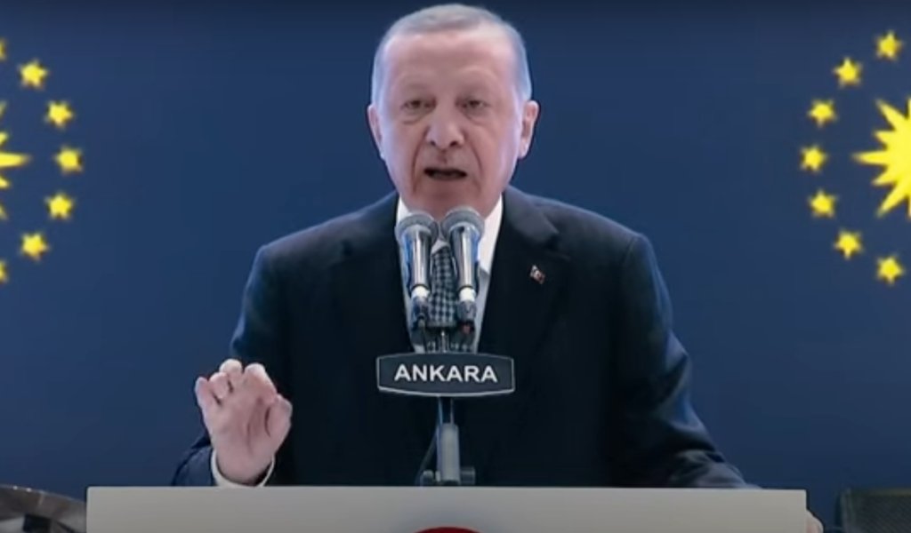 Ασταμάτητες οι επαφές του Ερντογάν με παζάρια για να πειστεί για Φινλανδία και Σουηδία