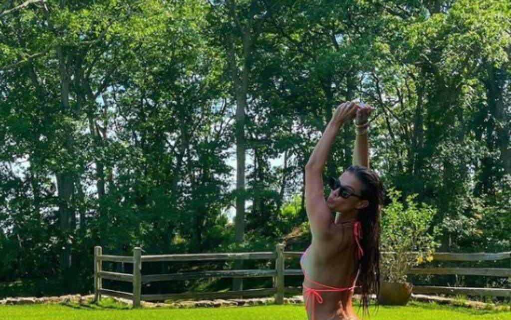 Nina Agdal – 4 φορές που έβαλε φωτιά στο Instagram ποζάροντας γυμνή!