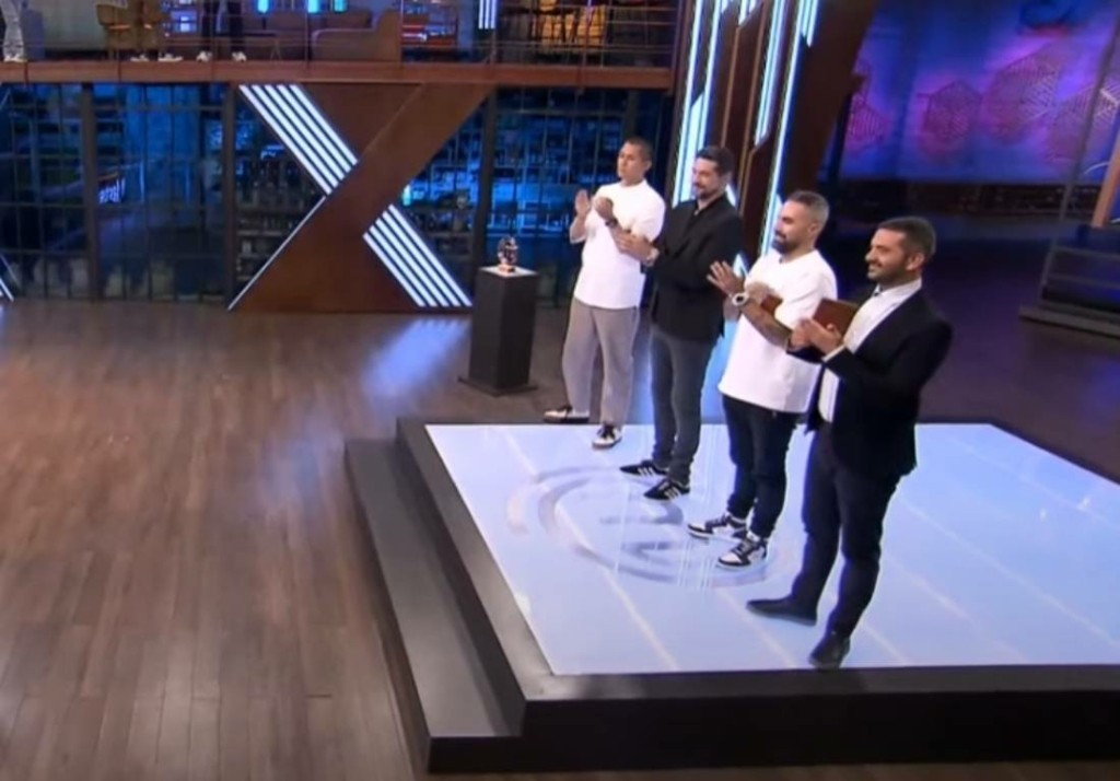 MasterChef – Πήρε το “εισιτήριο” για τη “χρυσή” τετράδα και έβαλε τα κλάματα (vids)