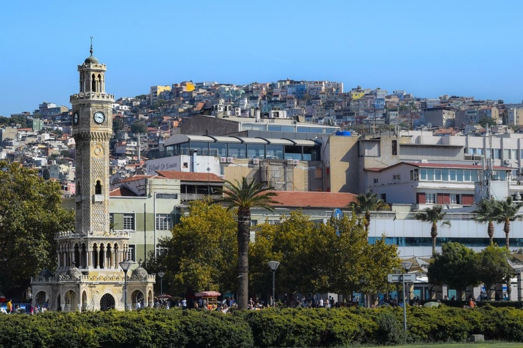 Ιστορικής σημασίας σύνδεση της Σμύρνης με τη Λέσβο με απευθείας ακτοπλοϊκό δρομολόγιο