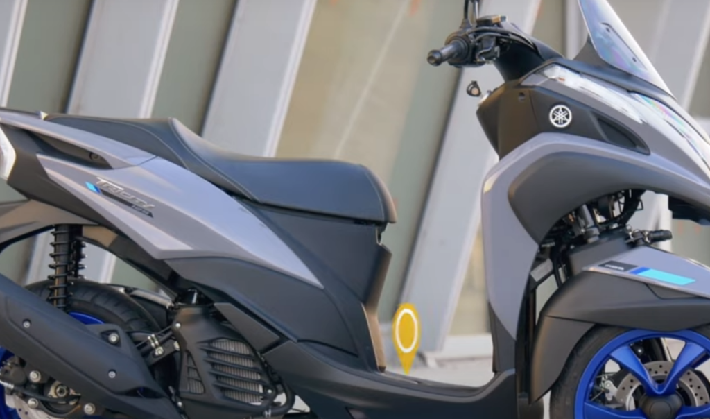 Το Yamaha Tricity 125 με ζωηρές επιδόσεις, νέο κινητήρα και μειωμένη κατανάλωση καυσίμου είναι μια έξυπνη και πρακτική επιλογή για μηχανή!
