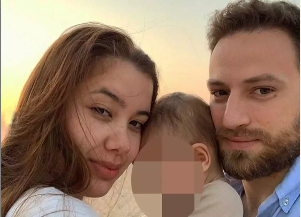 Ξεσπά ο πατέρας της Καρολάιν – “Τρέμω που θα πρέπει να πω στη Λυδία ποιος σκότωσε τη μητέρα της”