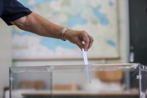 Τσίπρα, Σαμαρά ή Καρυστιανού; Ποιον θα ψήφιζαν οι πολίτες σύμφωνα με νέα δημοσκόπηση