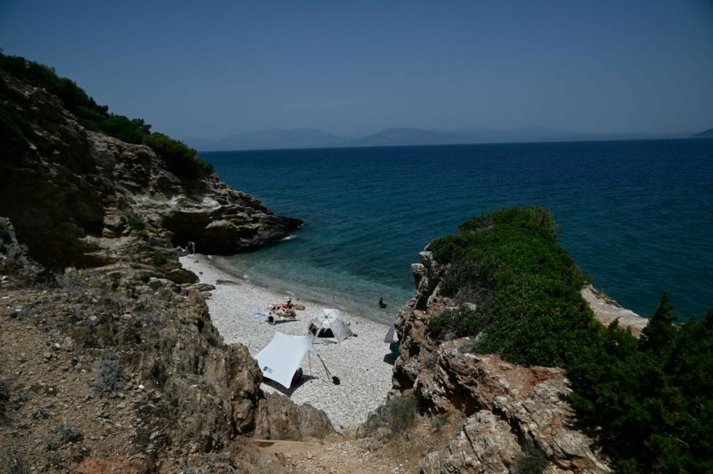 Η καλοκαιρία συνεχίζεται – Παραμένουν η ηλιοφάνεια και οι υψηλές θερμοκρασίες
